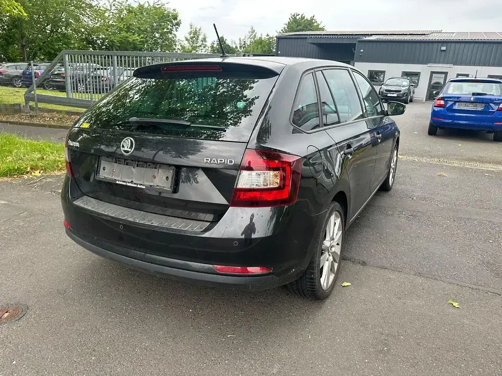 Gebraucht Skoda Rapid Clever 110 PS (80 kW) 2019 Schwarz Kleinwagen