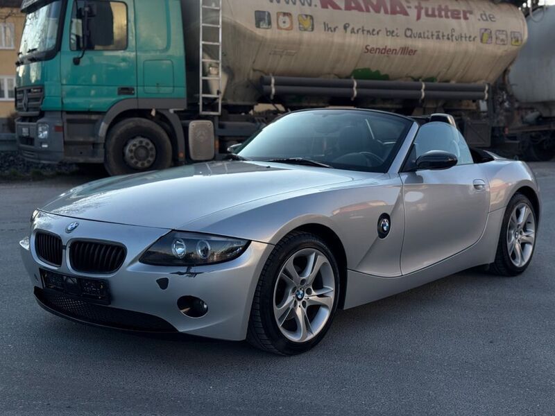 Silber Gebraucht 2005 BMW Z4 Sport Line Cabrio | 5.790 € (Guter Preis) - Bild 1/4