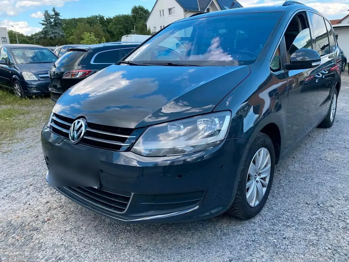 Gebraucht VW Sharan 140 PS (102 kW) 2011 Grau Van / Kleinbus