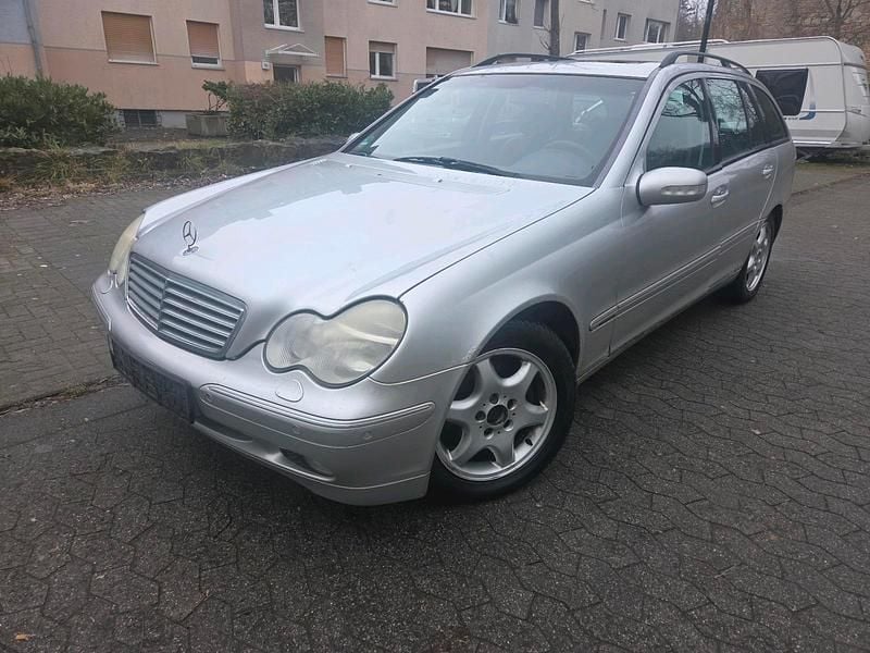 Gebraucht Mercedes C320 218 PS (160 kW) 2001 Silber Kombi