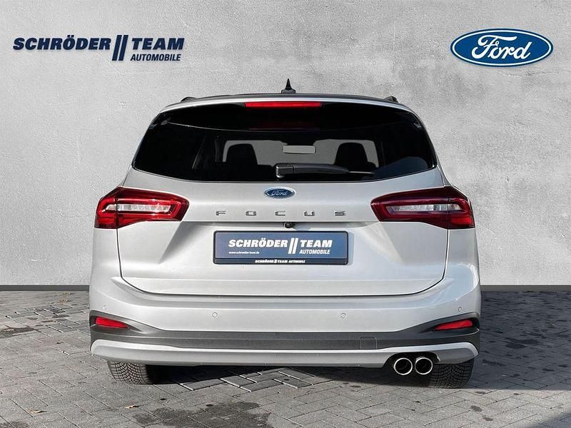 Gebraucht Ford Focus Active X 155 PS (114 kW) 2024 Polarsilber metallic Kombi