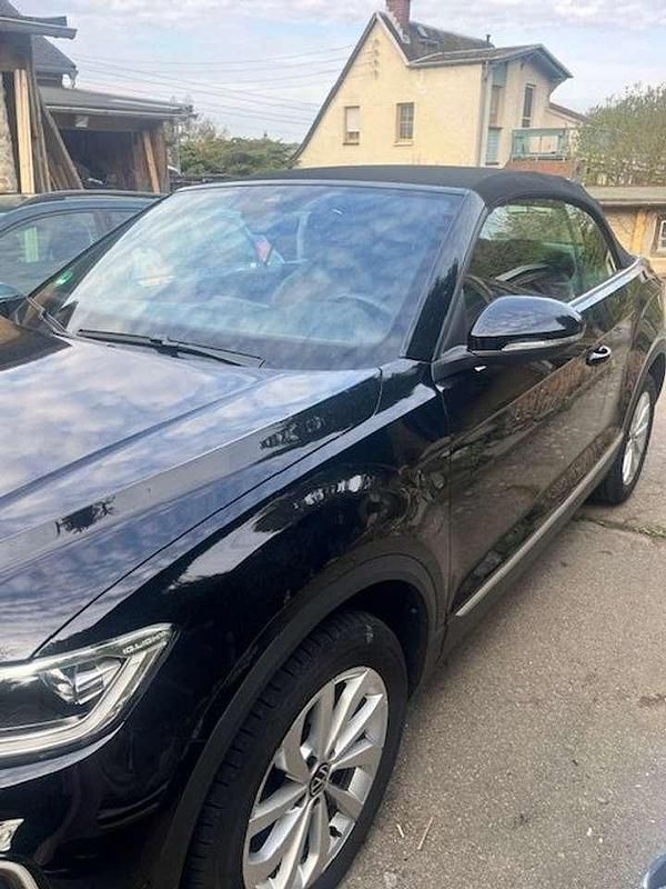 Gebraucht VW T-Roc Cabriolet Style 110 PS (80 kW) 2024 Schwarz Cabrio