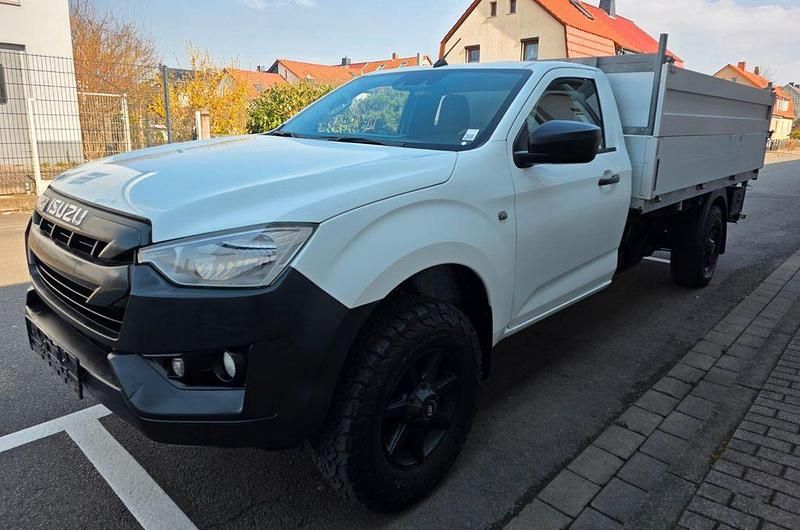 Gebraucht Isuzu D-Max 163 PS (119 kW) 2022 Weiß Pickup