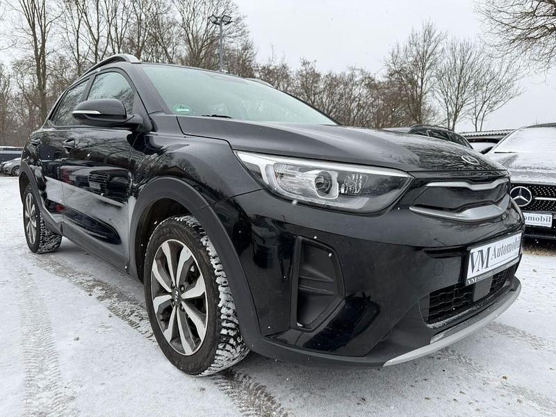 Gebraucht Kia Stonic Vision 101 PS (74 kW) 2022 Schwarz SUV