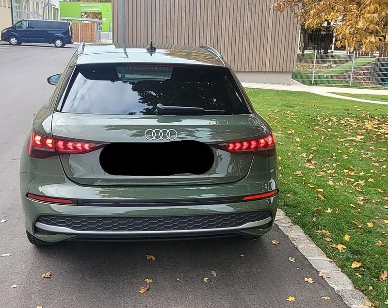 Gebraucht Audi A3 Ambiente 204 PS (150 kW) 2025 Grün Kombi