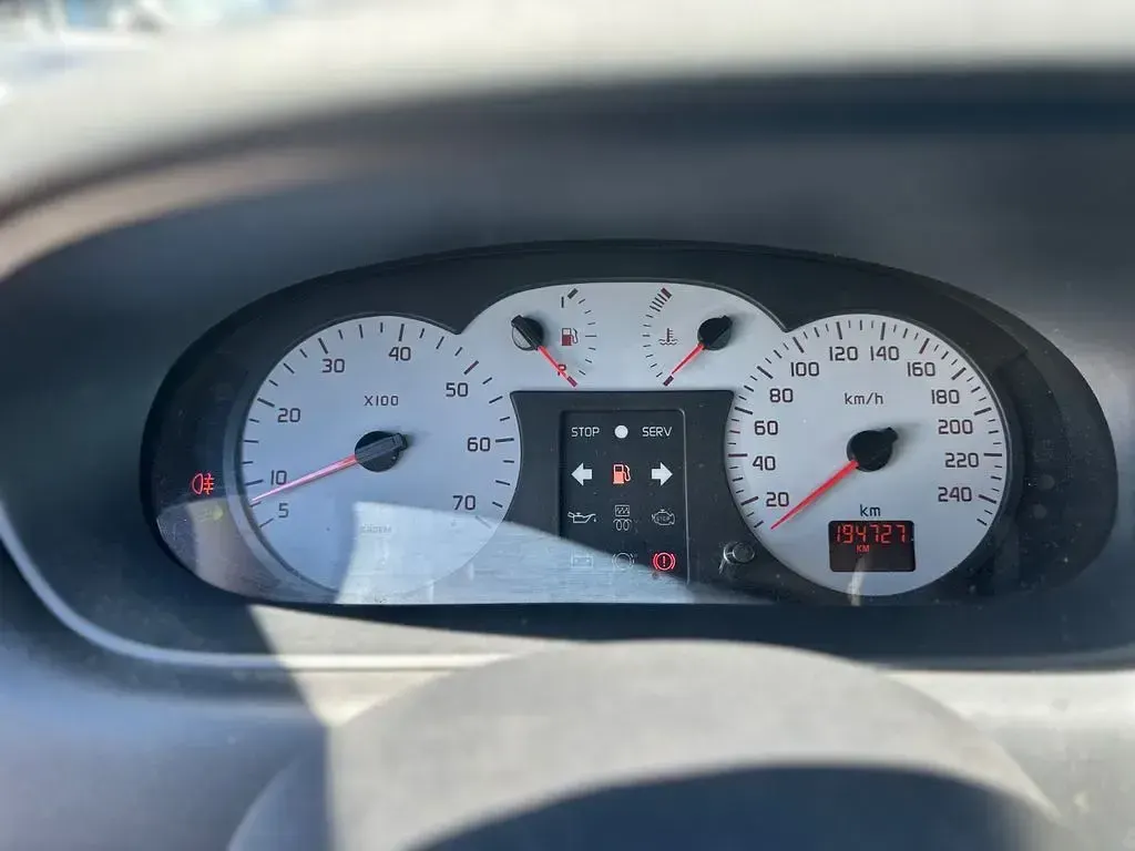Gebraucht Renault Mégane Cabriolet Dynamique 107 PS (78 kW) 2002 Gelb Cabrio