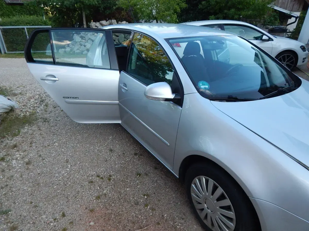 Gebraucht VW Golf VI Edition 102 PS (75 kW) 2008 Silber Kleinwagen