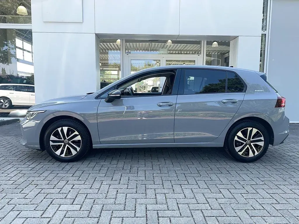 Gebraucht VW Golf VIII R 150 PS (110 kW) 2025 Mondsteingrau Limousine