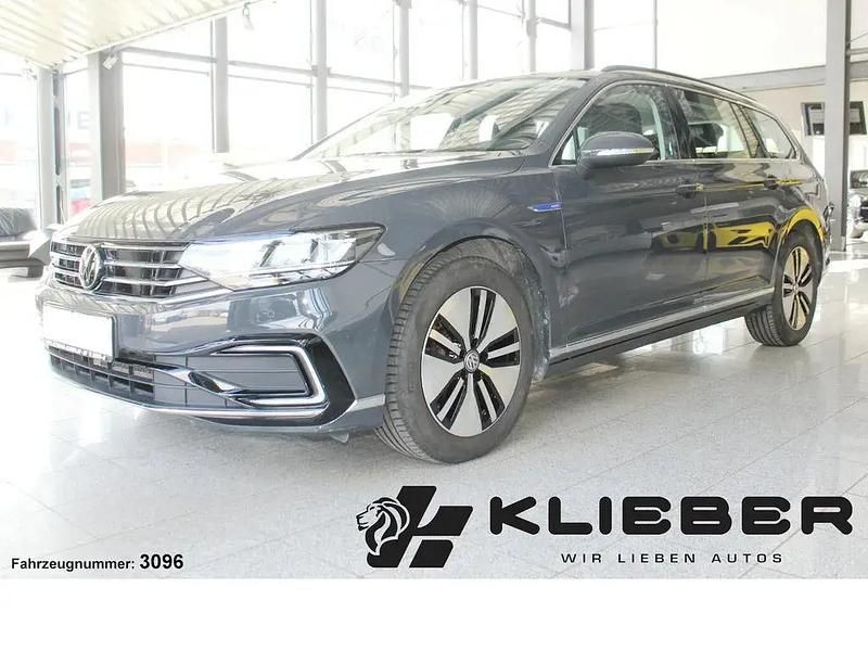 Grau Gebraucht 2020 VW Passat GTE Kombi | 20.970 € (Guter Preis) - Bild 1/4