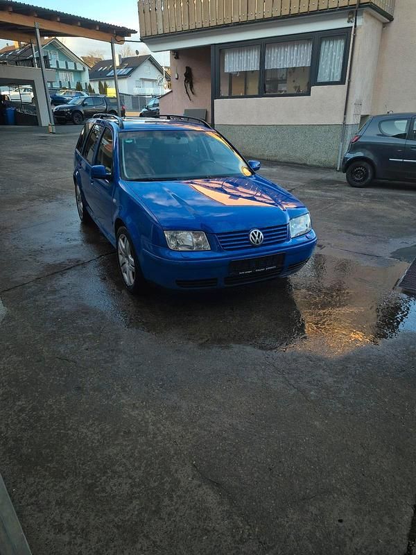 Gebraucht VW Bora 105 PS (77 kW) 2002 Blau Kombi