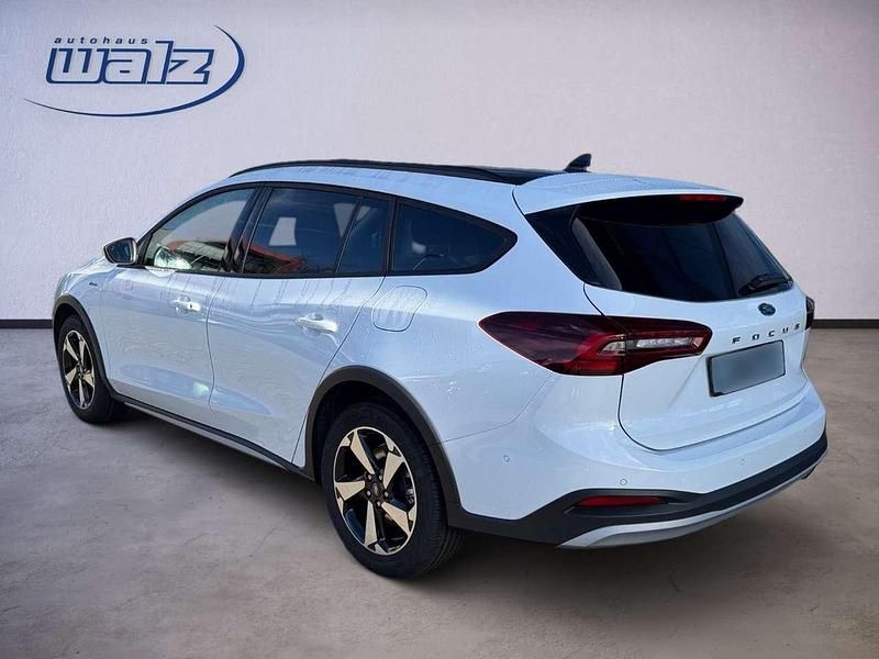 Neu Ford Focus Active X 155 PS (114 kW) 2025 Frozen white Kombi