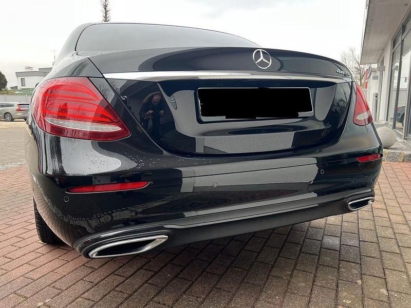 Gebraucht Mercedes E400 340 PS (250 kW) 2020 Schwarz Limousine