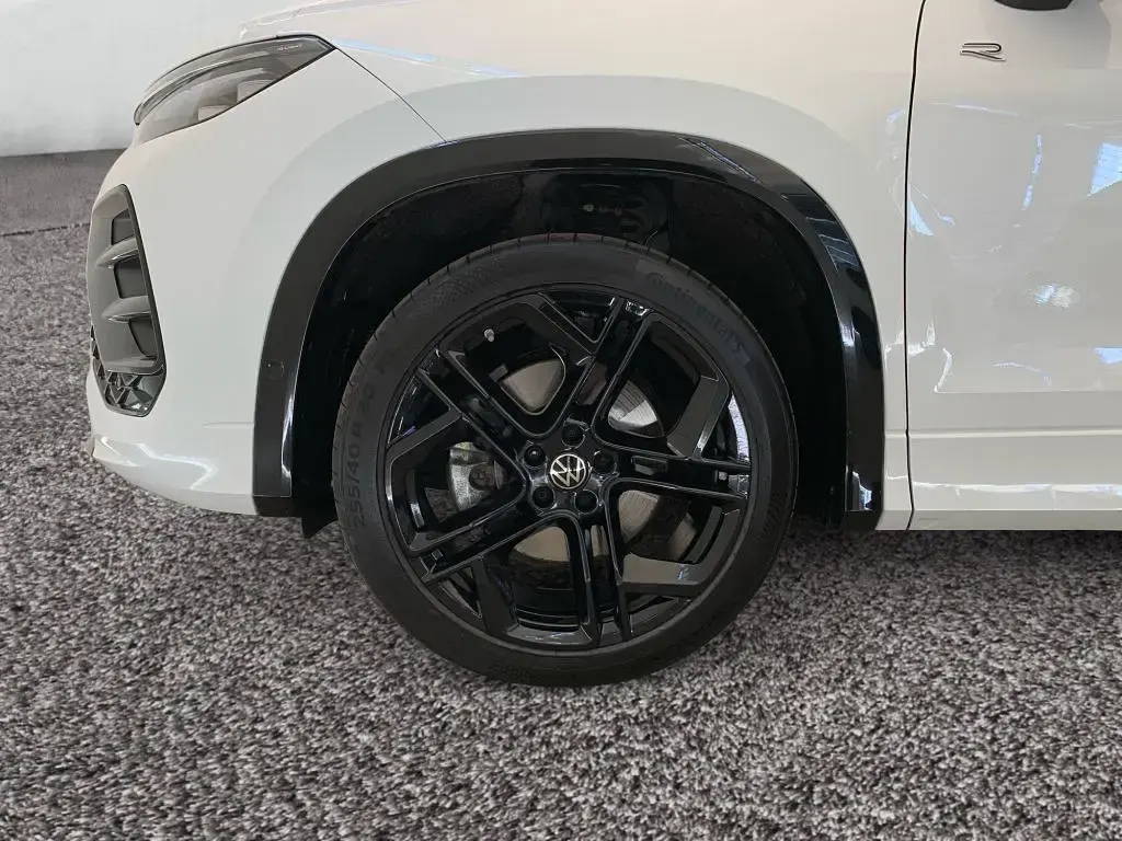 Gebraucht VW Tayron R-line 265 PS (194 kW) 2025 Weiß SUV