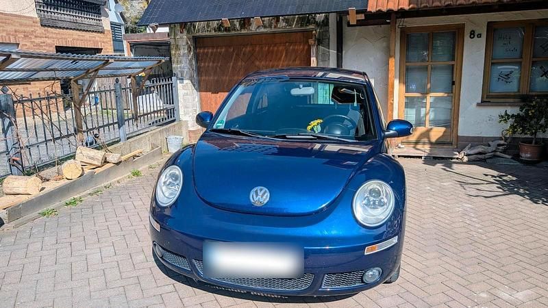 Gebraucht VW New Beetle 115 PS (84 kW) 2008 Blau Kleinwagen