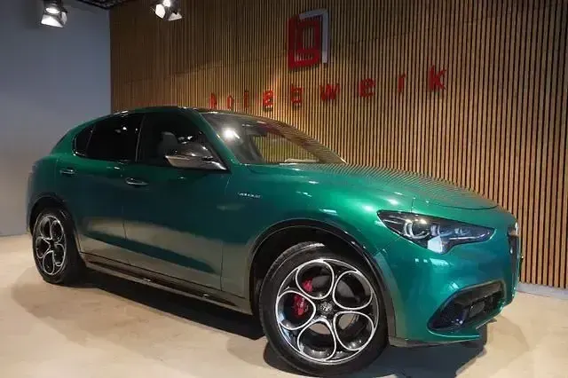 Gebraucht Alfa Romeo Stelvio Veloce 280 PS (205 kW) 2025 Grün SUV