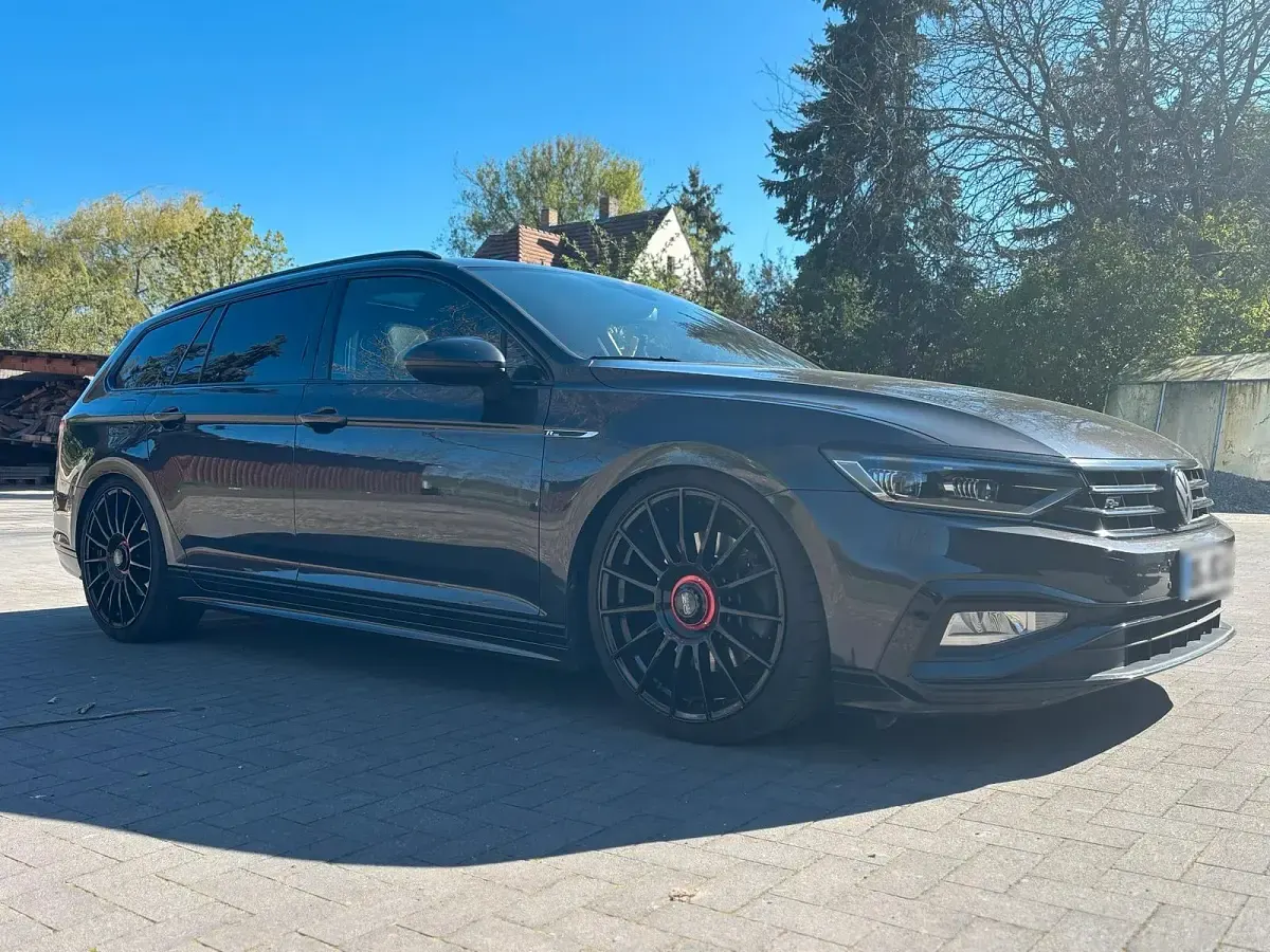 Gebraucht VW Passat 272 PS (200 kW) 2019 Grau Kombi