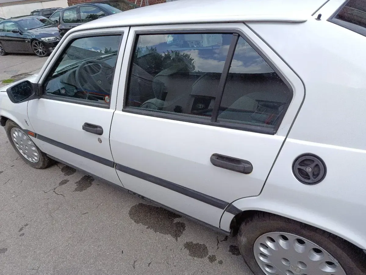 Gebraucht Alfa Romeo 33 107 PS (78 kW) 1990 Weiß Limousine