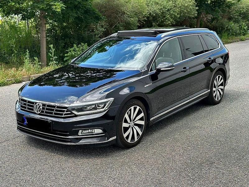 Schwarz Gebraucht 2017 VW Passat Highline Kombi | 20.250 € (Etwas zu teuer) - Bild 1/4
