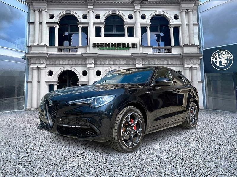 Schwarz Gebraucht 2022 Alfa Romeo Stelvio Veloce SUV | 34.990 € (Fairer Preis) - Bild 1/4