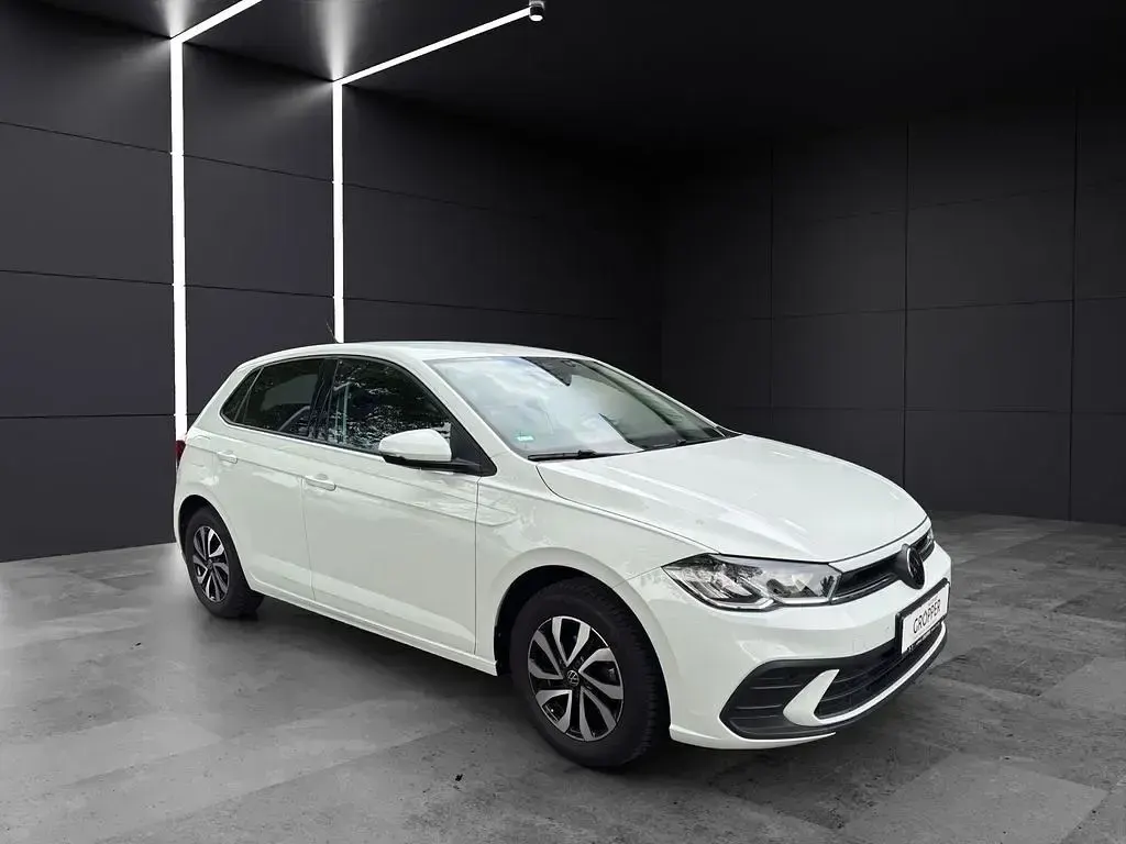 Gebraucht VW Polo Active 80 PS (58 kW) 2022 Weiß Kleinwagen