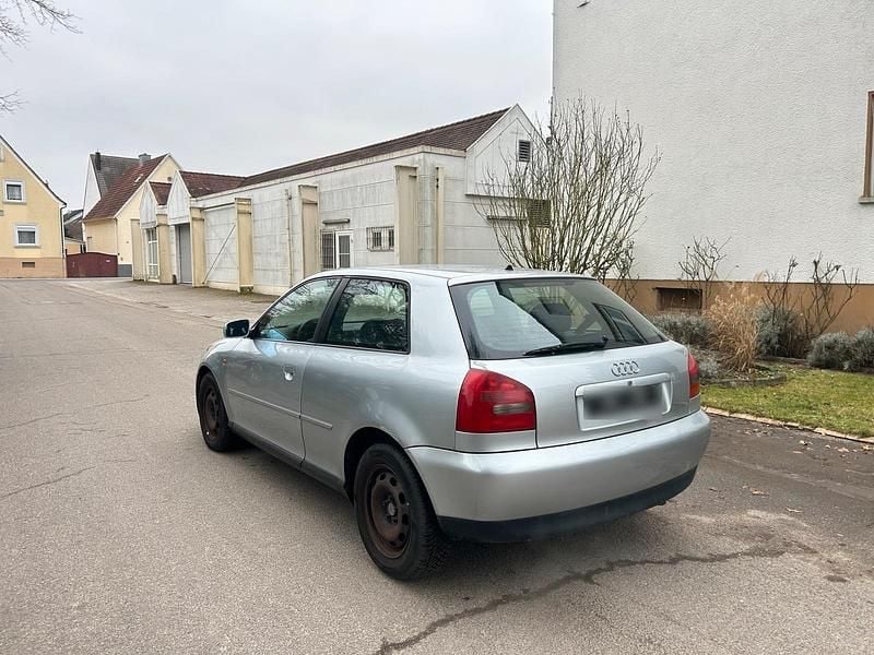 Gebraucht Audi A3 101 PS (74 kW) 1998 Silber Kleinwagen