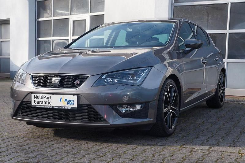 Technic grey Gebraucht 2015 Seat Leon FR Limousine | 13.800 € (Fairer Preis) - Bild 1/4