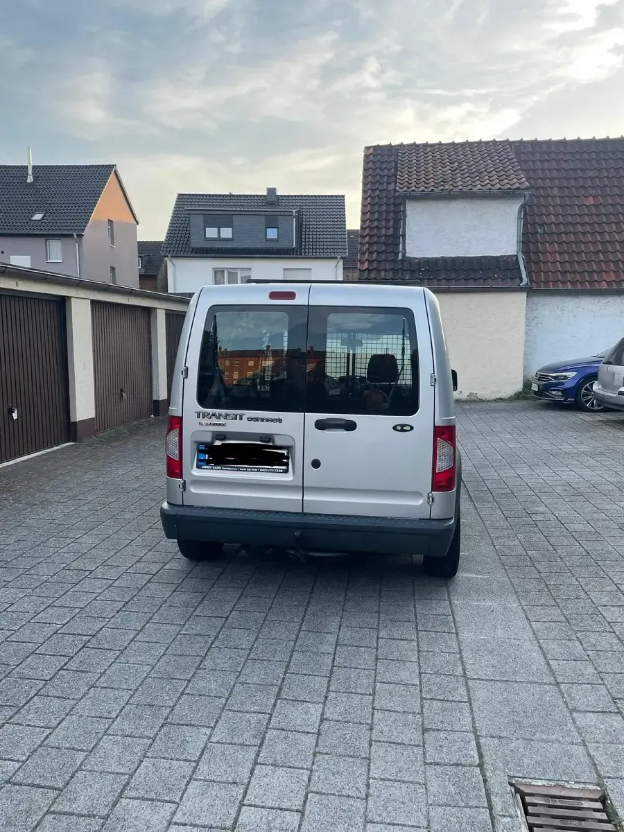 Gebraucht Ford Transit Connect 90 PS (66 kW) 2011 Silber Van / Kleinbus