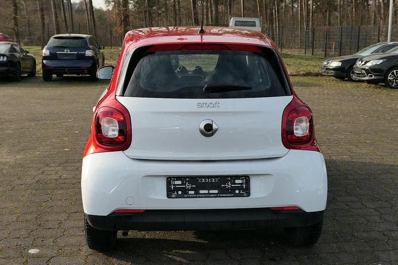 Gebraucht Smart ForFour Passion 71 PS (52 kW) 2016 Rot Kleinwagen