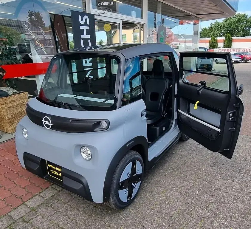 Neu Opel Rocks-e Rocks 2026 Grau Kleinwagen