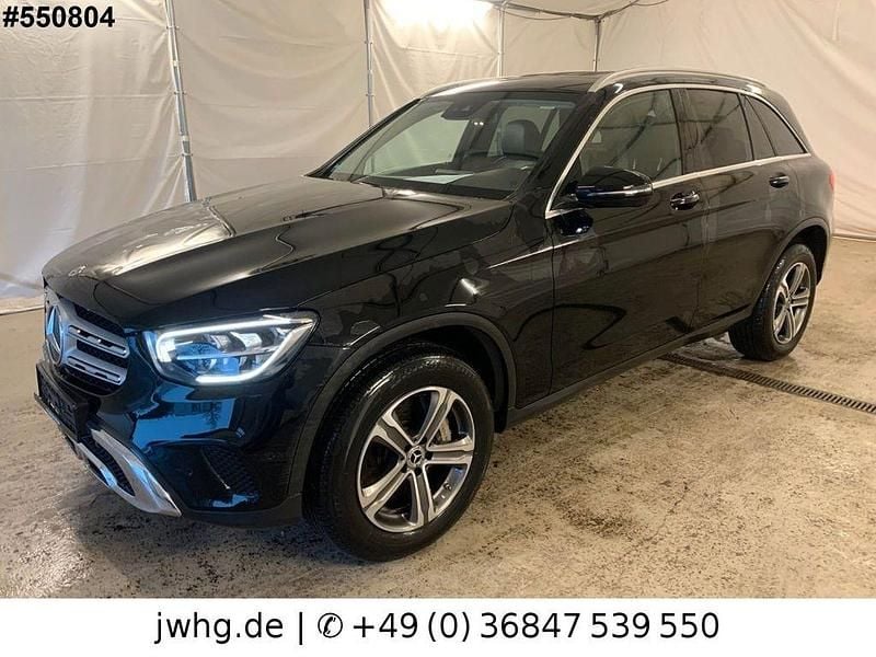 Gebraucht Mercedes GLC300e 320 PS (235 kW) 2021 Schwarz SUV