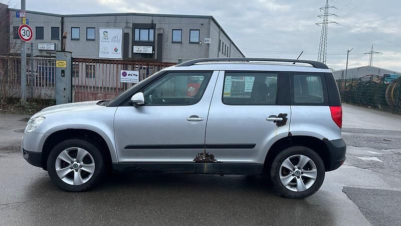 Gebraucht Skoda Yeti Ambition 140 PS (102 kW) 2012 Silber SUV