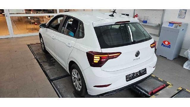 Gebraucht VW Polo Basis 80 PS (58 kW) 2022 Weiß Kleinwagen