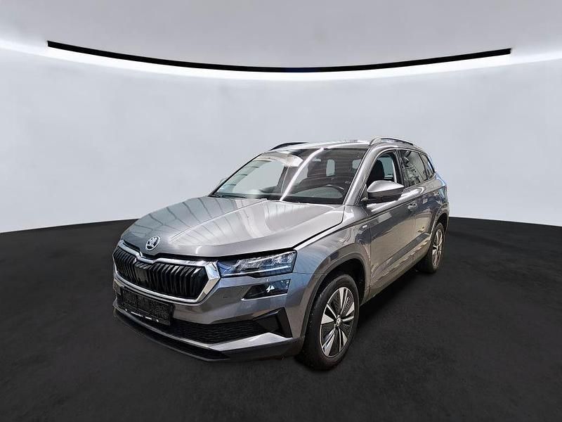 Graphitegrau Gebraucht 2022 Skoda Karoq Tour SUV | 18.990 € - Bild 1/4