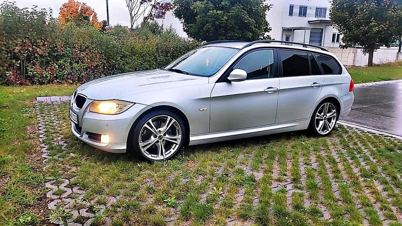Gebraucht BMW 318 143 PS (105 kW) 2010 Grau Kombi