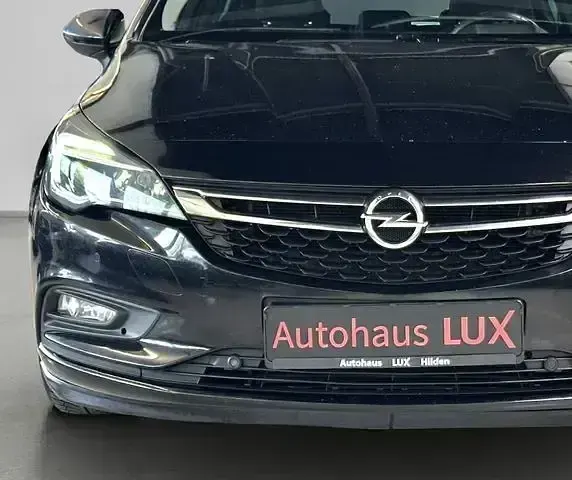 Second-hand Opel Astra Dynamic 150 CP (110 kW) 2018 Negru Break