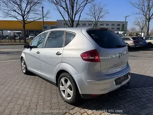 Gebraucht Seat Altea 102 PS (75 kW) 2006 Grau Van / Kleinbus