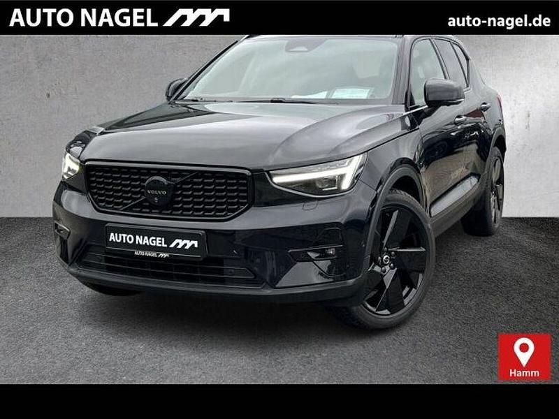 Gebraucht Volvo XC40 Plus 197 PS (144 kW) 2025 Onyx black / SUV