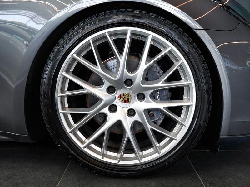 Gebraucht Porsche Panamera 4 330 PS (242 kW) 2017 Grau Limousine