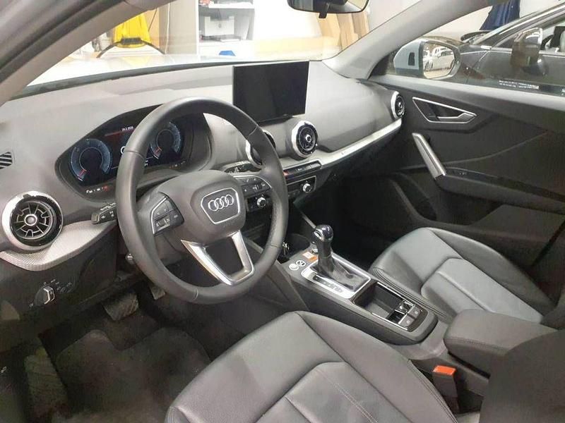 Gebraucht Audi Q2 Advanced Plus 150 PS (110 kW) 2025 Pfeilgrau perleffekt SUV