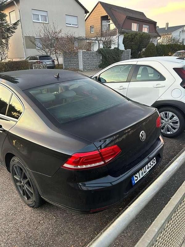 Gebraucht VW Passat Comfortline 150 PS (110 kW) 2018 Limousine