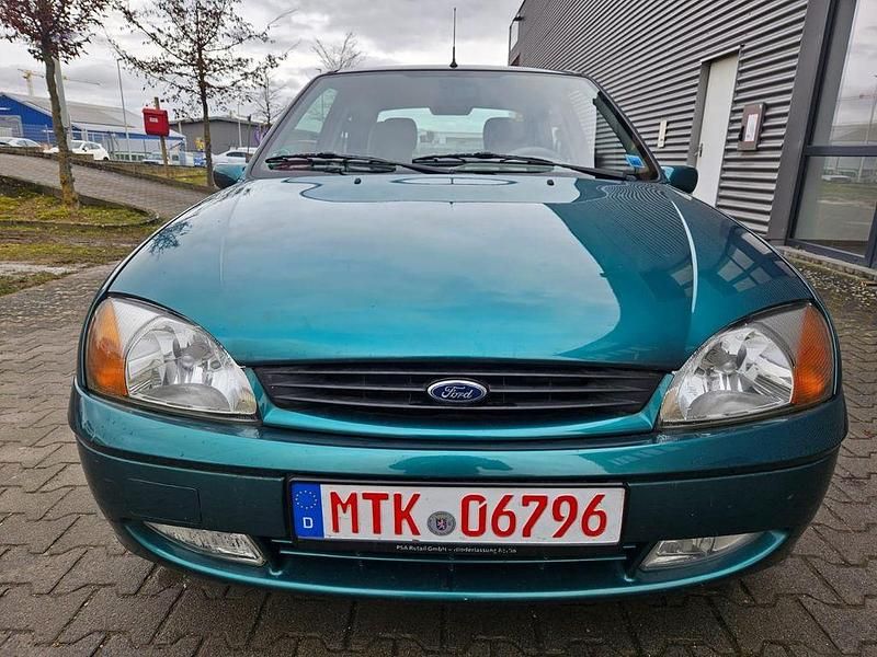 Gebraucht Ford Fiesta Ghia 75 PS (55 kW) 2000 Grün Kleinwagen