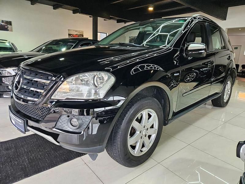 Gebraucht Mercedes ML300 204 PS (150 kW) 2010 Schwarz SUV
