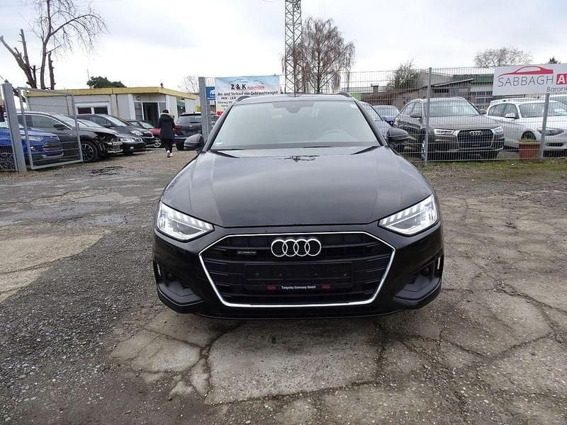 Gebraucht Audi A4 Sport 204 PS (150 kW) 2022 Schwarz Kombi