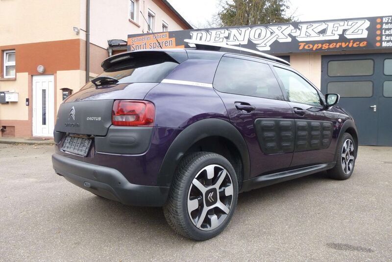 Gebraucht Citroën C4 Cactus Shine Edition 99 PS (72 kW) 2014 Noctambule/metallic klarlack Kleinwagen