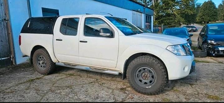 Weiß Gebraucht 2012 Nissan Navara Abholung | 6.999 € (Superpreis) - Bild 1/4