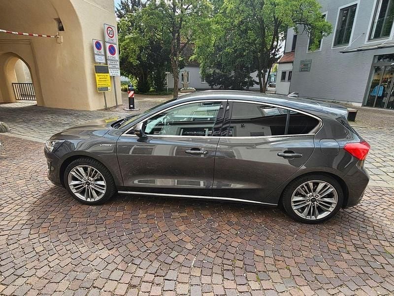 Gebraucht Ford Focus Vignale 182 PS (133 kW) 2019 Grau Limousine