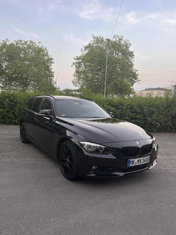 Schwarz Gebraucht 2016 BMW 318 Performance Kombi | 11.000 € (Fairer Preis) - Bild 1/4