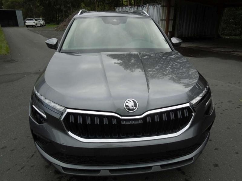 Neu Skoda Kamiq 116 PS (85 kW) 2026 Grau SUV