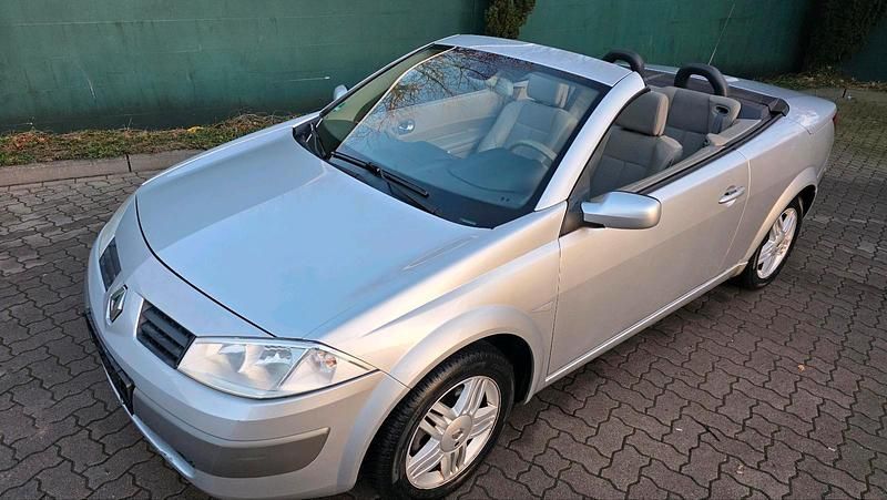 Silber Gebraucht 2006 Renault Mégane Cabriolet Cabrio | 3.000 € (Fairer Preis) - Bild 1/4