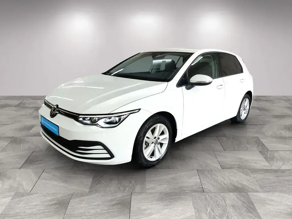 Gebraucht VW Golf VIII Life 150 PS (110 kW) 2023 Weiß Limousine